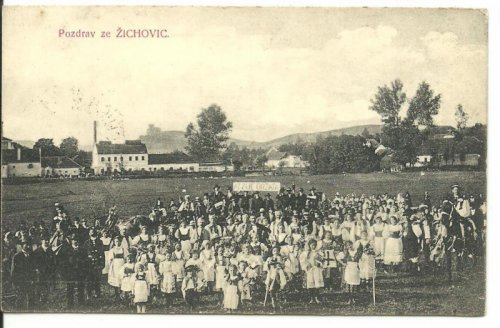 Život v obci   Dožatá