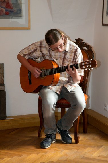 kav 3829
